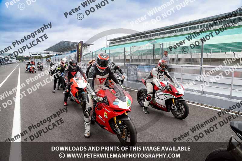 estoril;event digital images;motorbikes;no limits;peter wileman photography;portugal;trackday;trackday digital images